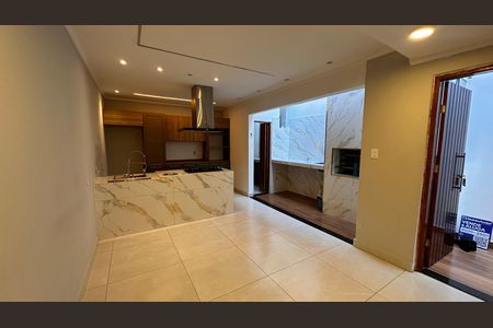 Casa para alugar com 60m², 2 quartos e sem vaga