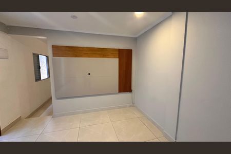 Casa para alugar com 60m², 2 quartos e sem vaga