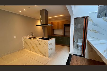 Casa para alugar com 60m², 2 quartos e sem vaga