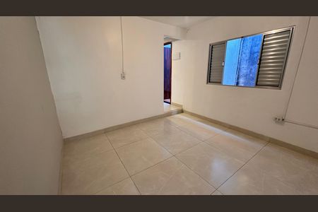 Casa para alugar com 60m², 2 quartos e sem vaga