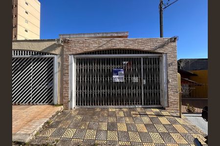 Fachada de casa à venda com 5 quartos, 201m² em Campo Grande, São Paulo