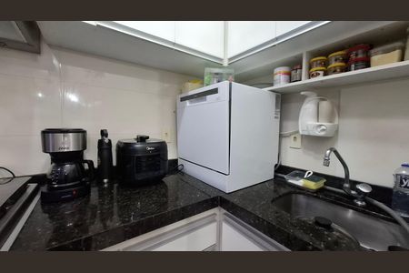 Apartamento à venda com 52m², 2 quartos e 1 vaga Apartamento à venda com 52m², 2 quartos e 1 vagaCozinha