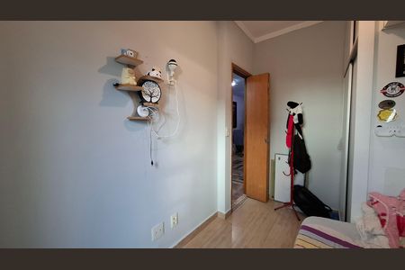 Quarto 2 de apartamento para alugar com 2 quartos, 52m² em Vila Apiai, Santo André