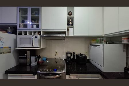 Apartamento à venda com 52m², 2 quartos e 1 vaga Apartamento à venda com 52m², 2 quartos e 1 vagaCozinha