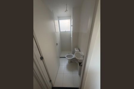 Banheiro de apartamento à venda com 2 quartos, 45m² em Itanhangá, Rio de Janeiro