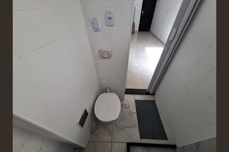 Banheiro  de apartamento para alugar com 1 quarto, 25m² em Centro, Rio de Janeiro