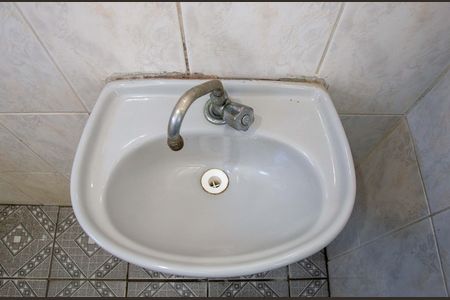 Casa para alugar com 110m², 2 quartos e 1 vagaCasa 1 - Banheiro social
