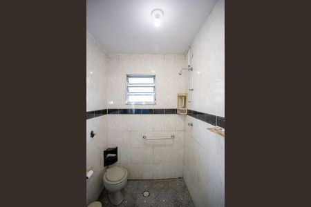 Casa para alugar com 110m², 2 quartos e 1 vagaCasa 1 - Banheiro social