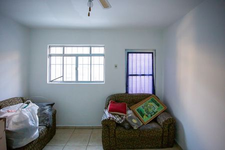 Casa para alugar com 110m², 2 quartos e 1 vagaCasa 1 - Sala