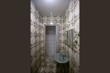Casa para alugar com 110m², 2 quartos e 1 vagaCasa 2 - Banheiro