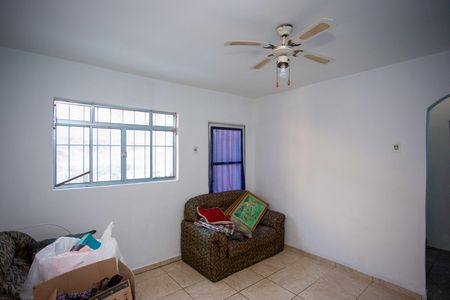 Casa para alugar com 110m², 2 quartos e 1 vagaCasa 1 - Sala