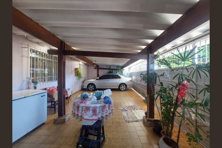 Garagem de casa à venda com 2 quartos, 250m² em Parque Grajau, São Paulo