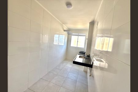 Apartamento para alugar com 48m², 2 quartos e 1 vaga Apartamento para alugar com 48m², 2 quartos e 1 vagaCozinha e Área de Serviço