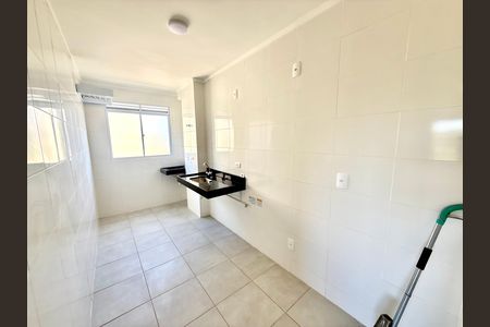 Apartamento para alugar com 48m², 2 quartos e 1 vaga Apartamento para alugar com 48m², 2 quartos e 1 vagaCozinha e Área de Serviço