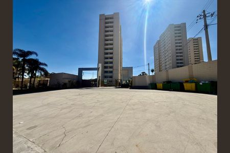 Apartamento para alugar com 48m², 2 quartos e 1 vaga Apartamento para alugar com 48m², 2 quartos e 1 vagaFachada