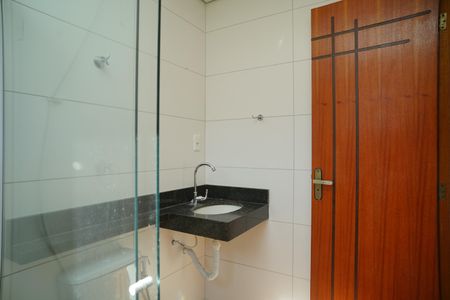 Casa de condomínio para alugar com 100m², 3 quartos e 2 vagas Casa de condomínio para alugar com 100m², 3 quartos e 2 vagasBanheiro do Quarto 3