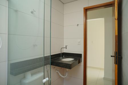 Casa de condomínio para alugar com 100m², 3 quartos e 2 vagas Casa de condomínio para alugar com 100m², 3 quartos e 2 vagasBanheiro Social