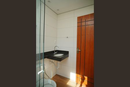 Casa de condomínio para alugar com 100m², 3 quartos e 2 vagas Casa de condomínio para alugar com 100m², 3 quartos e 2 vagasBanheiro do Quarto 3
