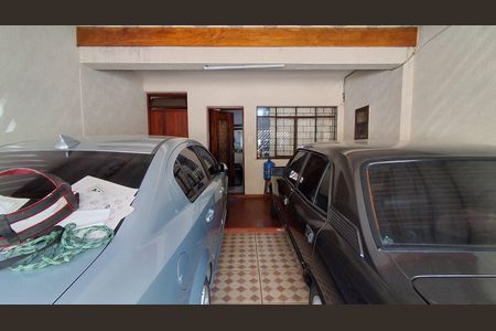 Garagem  de casa à venda com 2 quartos, 125m² em Santo Antônio, São Caetano do Sul