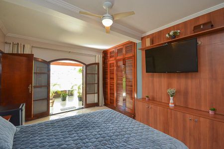 Casa à venda com 150m², 3 quartos e 2 vagas Casa à venda com 150m², 3 quartos e 2 vagasQuarto 1 - Suíte