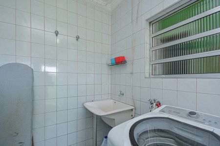 Casa à venda com 150m², 3 quartos e 2 vagas Casa à venda com 150m², 3 quartos e 2 vagasÁrea de Serviço