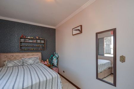 Casa à venda com 150m², 3 quartos e 2 vagas Casa à venda com 150m², 3 quartos e 2 vagasQuarto 3