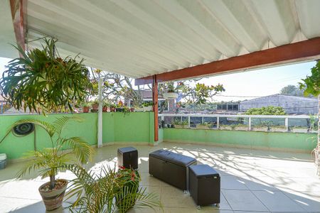 Casa à venda com 150m², 3 quartos e 2 vagas Casa à venda com 150m², 3 quartos e 2 vagasSacada