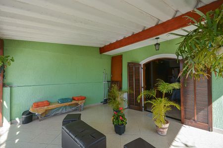 Casa à venda com 150m², 3 quartos e 2 vagas Casa à venda com 150m², 3 quartos e 2 vagasSacada