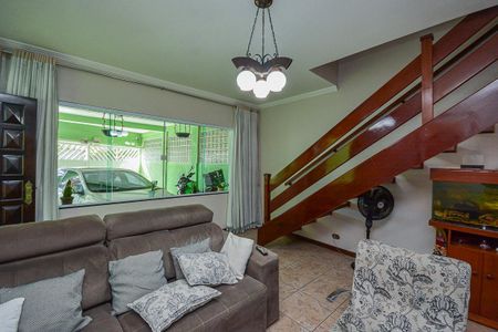 Casa à venda com 150m², 3 quartos e 2 vagas Casa à venda com 150m², 3 quartos e 2 vagasSala