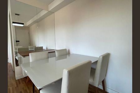 Sala de apartamento para alugar com 2 quartos, 60m² em Jardim das Vertentes, São Paulo