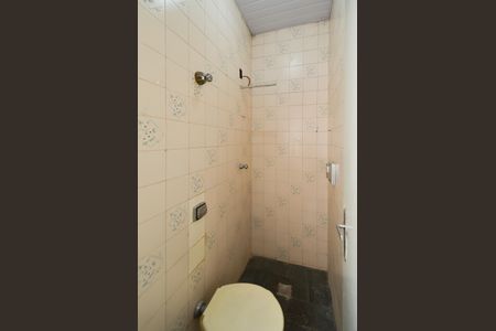 Banheiro de casa para alugar com 1 quarto, 50m² em Nova Vista, Belo Horizonte