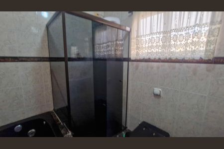 Casa para alugar com 500m², 4 quartos e 3 vagas Casa para alugar com 500m², 4 quartos e 3 vagasBanheiro social
