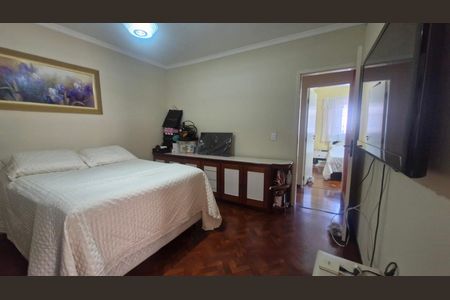Casa para alugar com 4 quartos, 500m² em Jardim Ubirajara (zona Sul), São Paulo