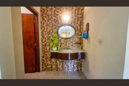 Casa para alugar com 4 quartos, 500m² em Jardim Ubirajara (zona Sul), São Paulo
