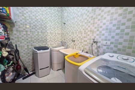Casa para alugar com 500m², 4 quartos e 3 vagas Casa para alugar com 500m², 4 quartos e 3 vagasÁrea de serviço