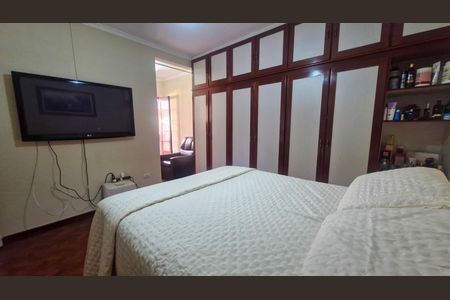 Casa para alugar com 500m², 4 quartos e 3 vagas Casa para alugar com 500m², 4 quartos e 3 vagasSuíte