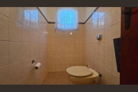 Casa para alugar com 500m², 4 quartos e 3 vagas Casa para alugar com 500m², 4 quartos e 3 vagasLavabo