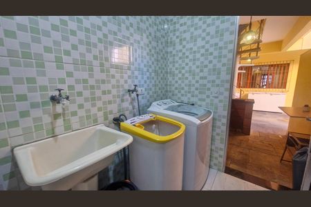 Casa para alugar com 500m², 4 quartos e 3 vagas Casa para alugar com 500m², 4 quartos e 3 vagasÁrea de serviço