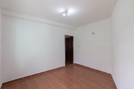 Quarto 2 de casa para alugar com 2 quartos, 90m² em Jardim das Oliveiras, São Paulo