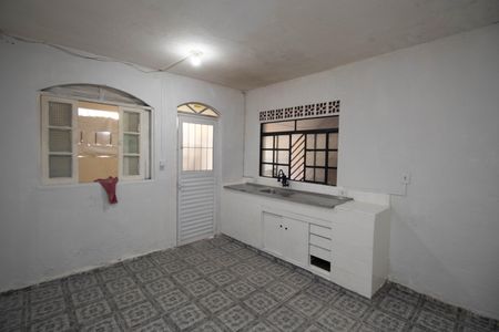 Cozinha de casa para alugar com 1 quarto, 40m² em Jardim Julieta, São Paulo