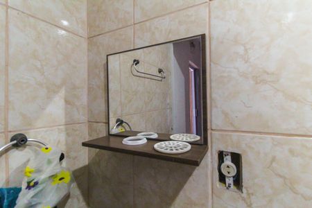 Casa à venda com 110m², 4 quartos e sem vaga Casa à venda com 110m², 4 quartos e sem vagaBanheiro