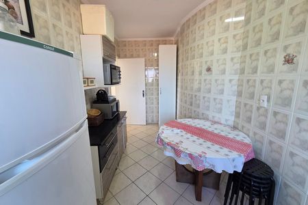 Cozinha de apartamento para alugar com 2 quartos, 80m² em Vilamar, Praia Grande