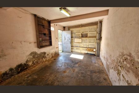 Casa à venda com 3 quartos, 250m² em Jardim Tupa, São Paulo