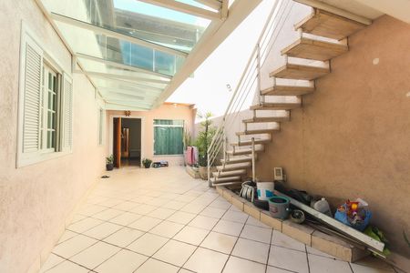 Garagem de casa para alugar com 2 quartos, 250m² em Chacara Dona Olivia, São Paulo