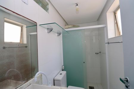 Banheiro de apartamento para alugar com 3 quartos, 100m² em Costa Azul, Salvador