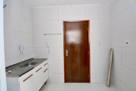 Cozinha de apartamento para alugar com 3 quartos, 100m² em Costa Azul, Salvador