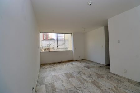 Apartamento para alugar com 100m², 3 quartos e 1 vaga Apartamento para alugar com 100m², 3 quartos e 1 vagaSala