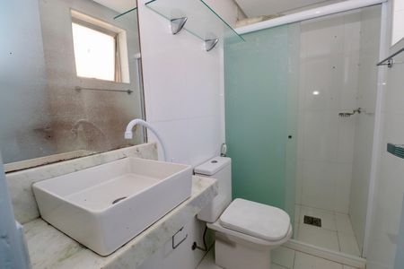 Banheiro de apartamento para alugar com 3 quartos, 100m² em Costa Azul, Salvador