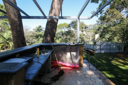 Casa para alugar com 245m², 4 quartos e 8 vagasBar Piscina