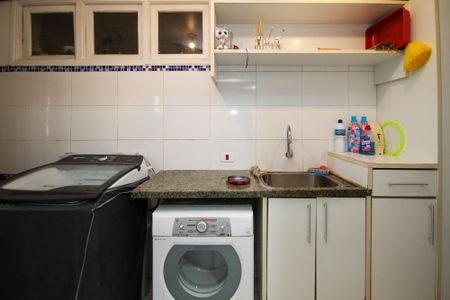 Casa para alugar com 245m², 4 quartos e 8 vagasLavanderia